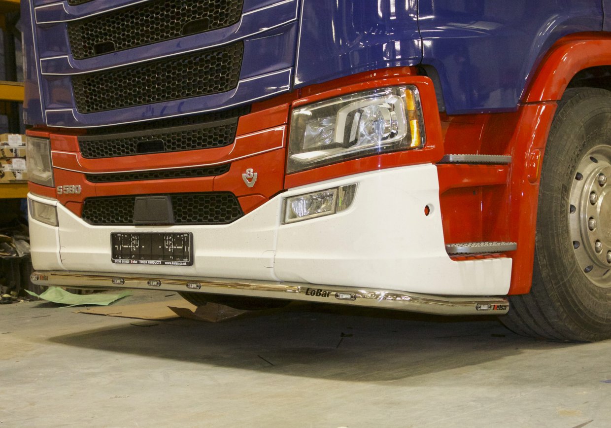 Nerezový rám po nárazník Kelsa LoBar Střední nárazník pro  Scania Next Generation R&S Nízká kabina