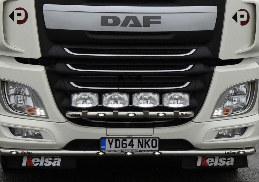 Přední nerezový rám Kelsa MiniBar pro  DAF XF106 Facelift Spacecab