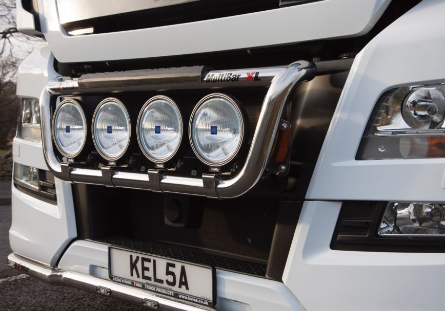 Přední nerezový rám Kelsa MultiBarXL pro  Man TGX Euro6 XL