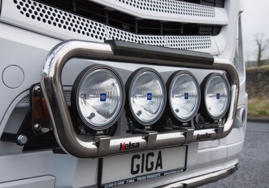 Přední nerezový rám Kelsa EuroBar pro  Mercedes Actros 2012-on Streamspace 2.3m