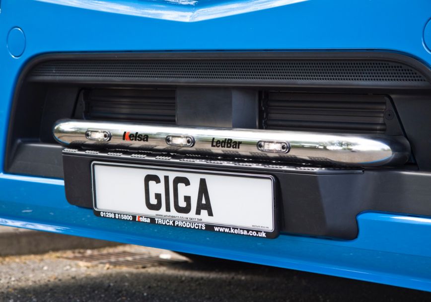 Přední nerezový rám/lišta Kelsa LedBar pro  Mercedes Actros 2012-on Gigaspace