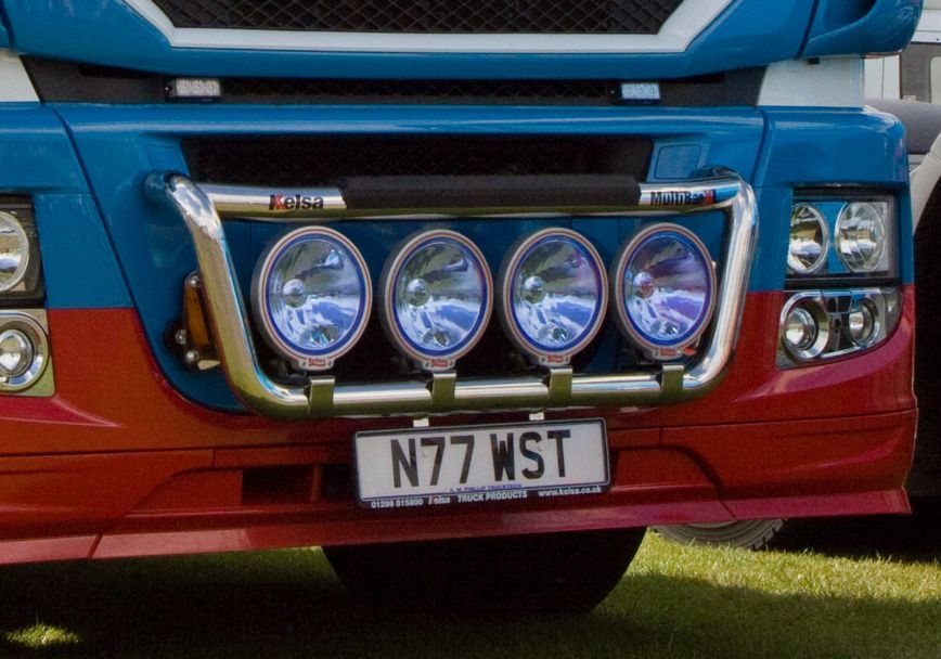 Přední nerezový rám Kelsa MultiBarXL pro  Iveco Stralis Cube s HIWAY HIWAY